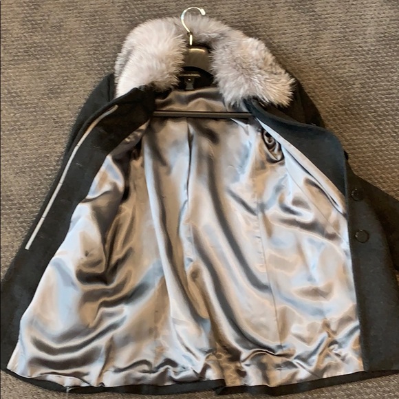 Wool coat with Natural Fox Trim - Picture 3 of 6